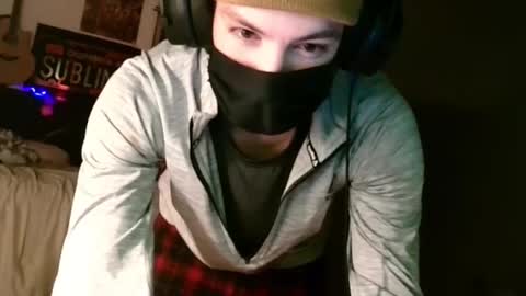 Snapshot of xxwhitefoxx chatting on 03.07.25 David Fox online show from 03.07.25