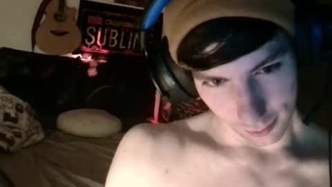 Snapshot of xxwhitefoxx chatting on 03.08.25 David Fox online show from 03.08.25