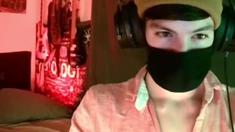 Snapshot of xxwhitefoxx chatting on 03.12.25 David Fox online show from 03.12.25