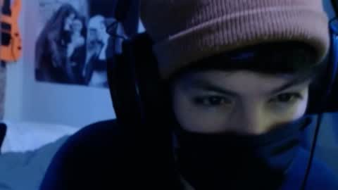 Snapshot of xxwhitefoxx chatting on 09.16.25 David Fox online show from 09.16.25