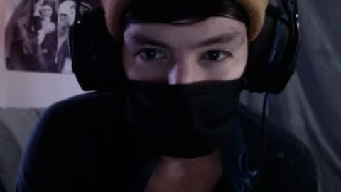 Snapshot of xxwhitefoxx chatting on 09.18.25 David Fox online show from 09.18.25