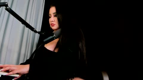 Snapshot of xxx_madamme chatting on 05.14.26 Mistress Scarlet Igmiss scarlet978 online show from 05.14.26