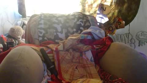 Snapshot of xxx_morena chatting on 12.15.24 LILI online show from 12.15.24