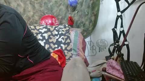 Snapshot of xxx_morena chatting on 12.16.24 LILI online show from 12.16.24