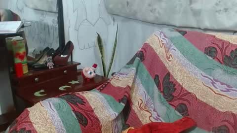 Snapshot of xxx_morena chatting on 02.25.25 LILI online show from 02.25.25