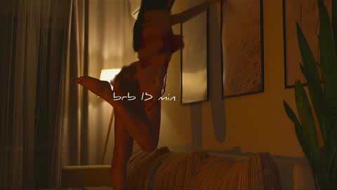 Molly online show from 04.03.26