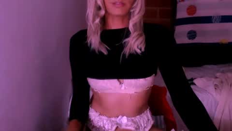 Snapshot of xxxanonymousloverxxx chatting on 04.30.26 Chiara online show from 04.30.26