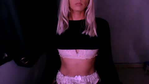 Snapshot of xxxanonymousloverxxx chatting on 05.15.26 Chiara online show from 05.15.26