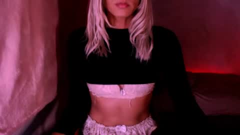 Snapshot of xxxanonymousloverxxx chatting on 06.25.26 Chiara online show from 06.25.26