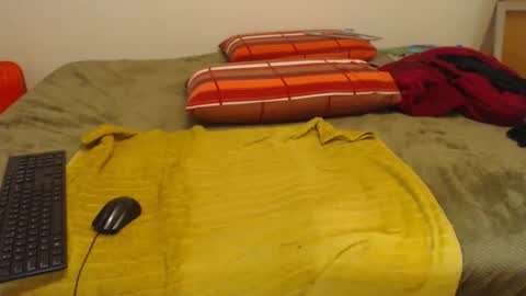 Snapshot of xxxbustybabe27x chatting on 04.12.26 Ayanda online show from 04.12.26