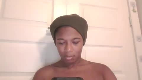 Snapshot of xxxdanidoomsdayxxx chatting on 11.10.25 Danielle online show from 11.10.25