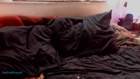 Snapshot of xxxfiveninexxx chatting on 09.13.25 XxxFiveNinexxX online show from 09.13.25