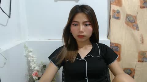 Snapshot of xxxforyouonlyxxx chatting on 02.26.25 inday pinay online show from 02.26.25