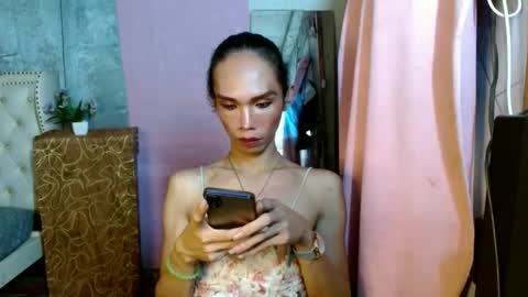 Snapshot of xxxfuckgirlyumsxxx chatting on 12.11.24 Your Princess Yums online show from 12.11.24