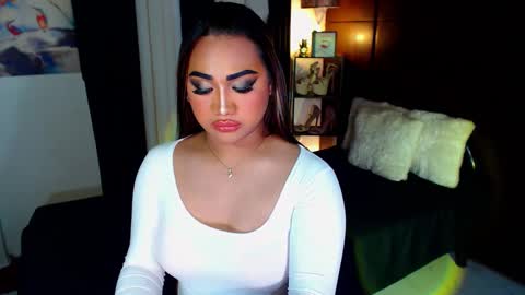 OLIVIA online show from 12.11.24