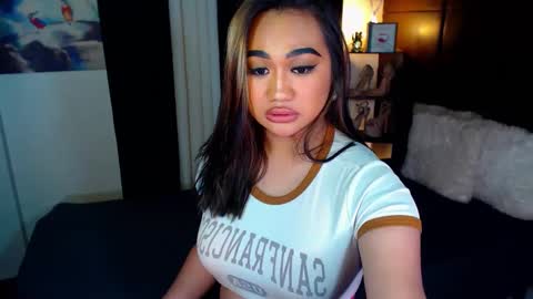 OLIVIA online show from 12.22.24