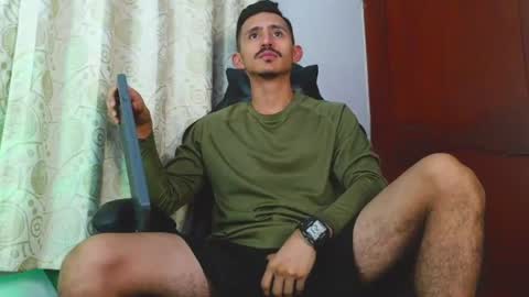 Snapshot of xxxhome_alonexxx chatting on 06.19.26 Kev online show from 06.19.26