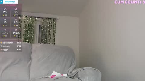 Snapshot of xxxhoneyxx chatting on 01.16.25 Onlyfanz online show from 01.16.25