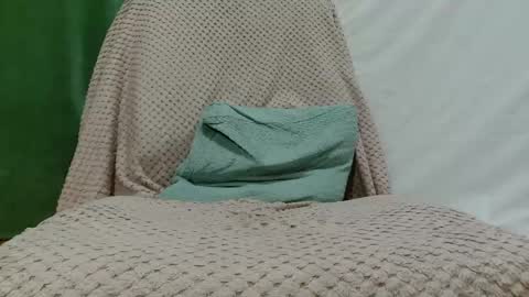 Snapshot of xxxlola_ chatting on 05.18.26 Lola online show from 05.18.26