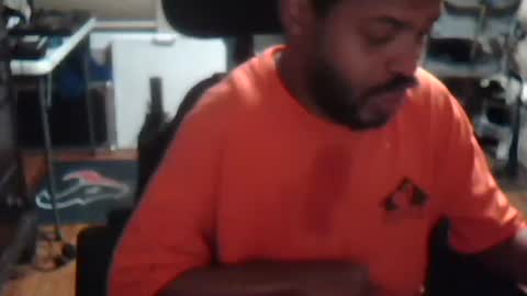 Snapshot of xxxonwheelz chatting on 11.18.25 xxxonwheelz online show from 11.18.25