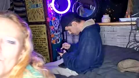 Snapshot of xxxqueenmandydickenz chatting on 11.26.25 XXXQueenMandyDickenz online show from 11.26.25