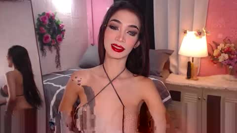 xxxqueenoftransxxx online show from 12.18.25