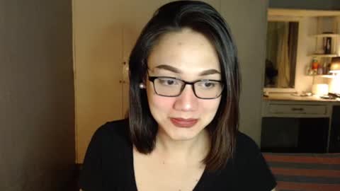 Snapshot of xxxsexydollxxx chatting on 10.05.25 Melissa online show from 10.05.25