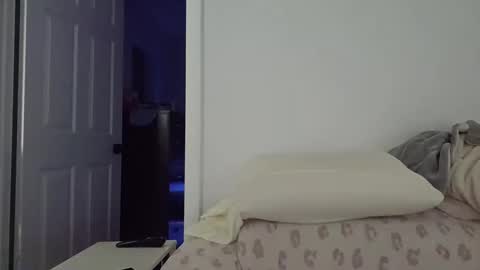 Snapshot of xxxtonymxxx chatting on 10.10.25 TonyDoesMiami online show from 10.10.25