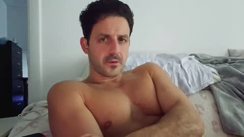 Snapshot of xxxtonymxxx chatting on 10.27.25 TonyDoesMiami online show from 10.27.25