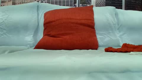 Lil Luna online show from 01.04.25