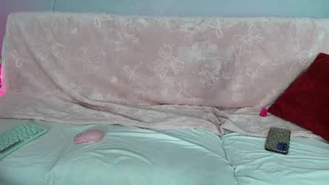 Lil Luna online show from 07.18.26