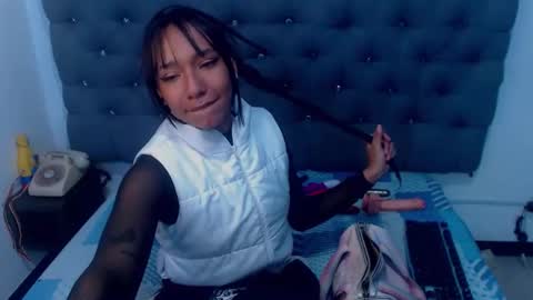 QUEEN online show from 12.01.25