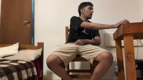 Snapshot of y0ungwithbrowndick chatting on 04.17.26 BROWN DICK online show from 04.17.26