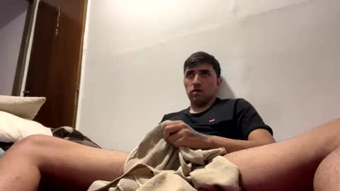 Snapshot of y0ungwithbrowndick chatting on 05.16.26 BROWN DICK online show from 05.16.26