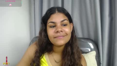 yazhini online show from 06.01.26