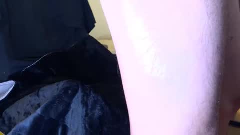 YAJ online show from 11.04.25