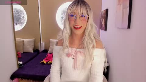 Snapshot of yakitai chatting on 05.15.26 Yaki online show from 05.15.26