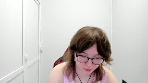 Snapshot of yamihoshii chatting on 06.29.26 Sofia online show from 06.29.26
