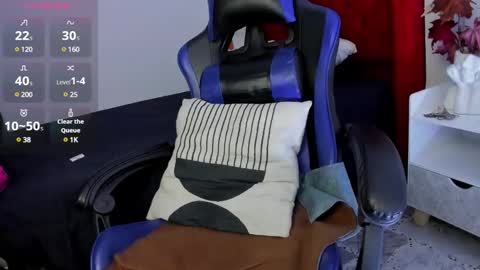 Snapshot of yan_nyan chatting on 02.13.25 yan_nyan online show from 02.13.25