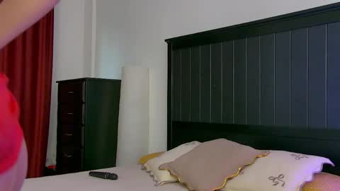 yanira_ass_ online show from 04.12.26