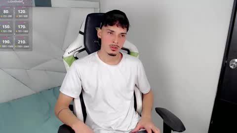 Snapshot of yankees_ chatting on 11.18.25 DANILO P online show from 11.18.25