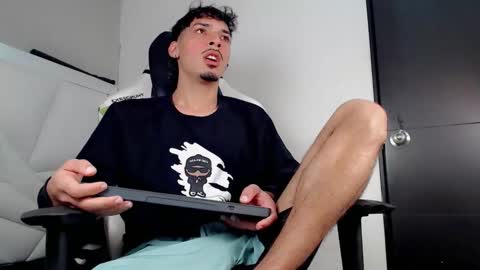 Snapshot of yankees_ chatting on 11.22.25 DANILO P online show from 11.22.25