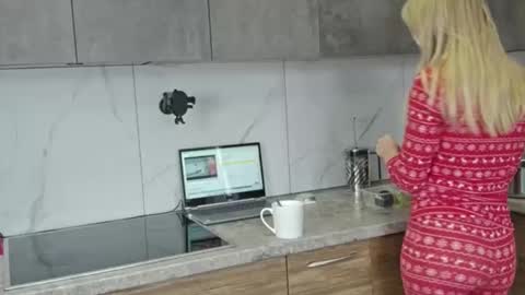 Snapshot of yaria29 chatting on 01.27.25 yaria29 online show from 01.27.25