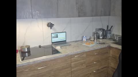 Snapshot of yaria29 chatting on 01.27.25 yaria29 online show from 01.27.25