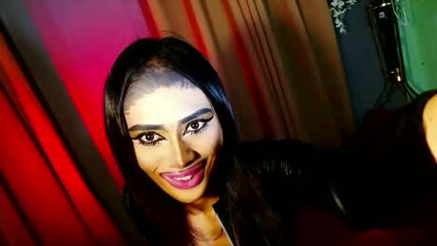 Snapshot of yasii19 chatting on 01.06.25 miss yasii online show from 01.06.25