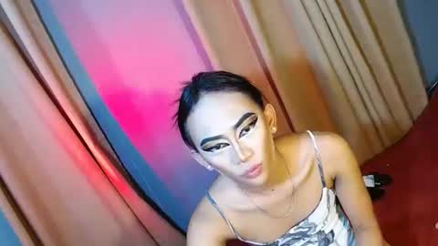 Snapshot of yasii19 chatting on 01.12.25 miss yasii online show from 01.12.25