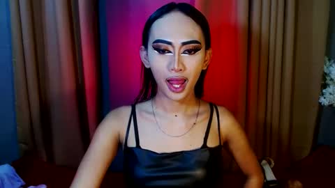 Snapshot of yasii19 chatting on 01.19.25 miss yasii online show from 01.19.25