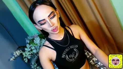 Snapshot of yasii19 chatting on 01.25.25 miss yasii online show from 01.25.25