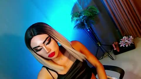Snapshot of yasii19 chatting on 02.18.25 miss yasii online show from 02.18.25