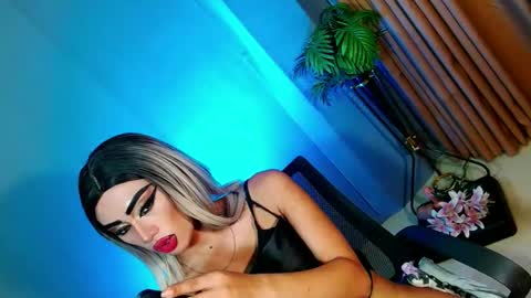 Snapshot of yasii19 chatting on 02.21.25 miss yasii online show from 02.21.25